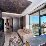 Apartmán Skyview Luxury Retreat - Valentino Xcity Tower Temešvár