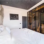 Skyview Luxury Retreat - Valentino Xcity Tower Appartement Timişoara