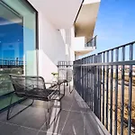 Skyview Luxury Retreat - Valentino Xcity Tower * Temešvár
