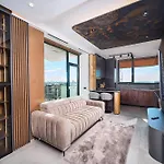 Skyview Luxury Retreat - Valentino Xcity Tower * Timişoara