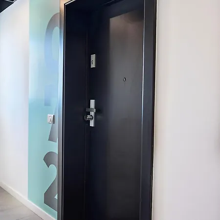 Skyview Luxury Retreat - Valentino Xcity Tower * Timişoara