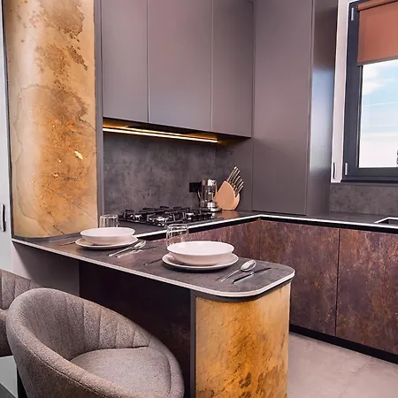 Apartment Skyview Luxury Retreat - Valentino Xcity Tower