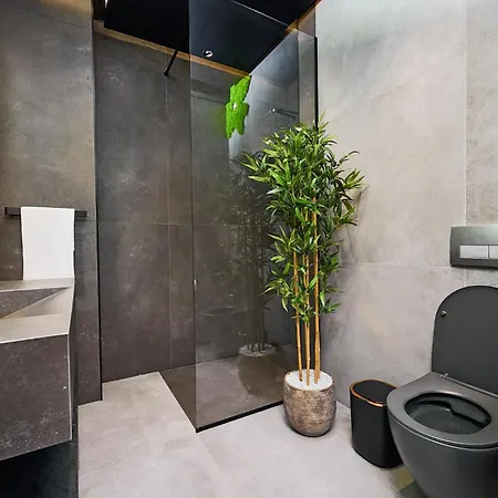 Skyview Luxury Retreat - Valentino Xcity Tower *