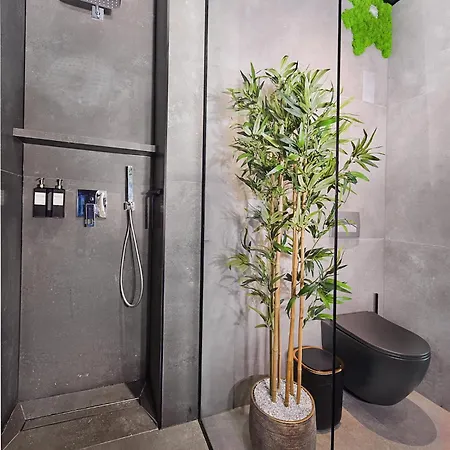 Apartment Skyview Luxury Retreat - Valentino Xcity Tower
