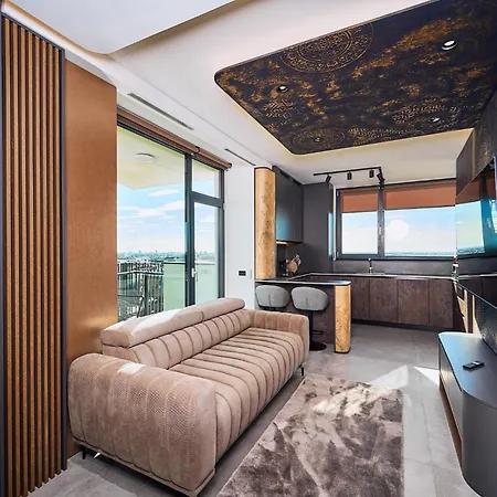 Skyview Luxury Retreat - Valentino Xcity Tower *