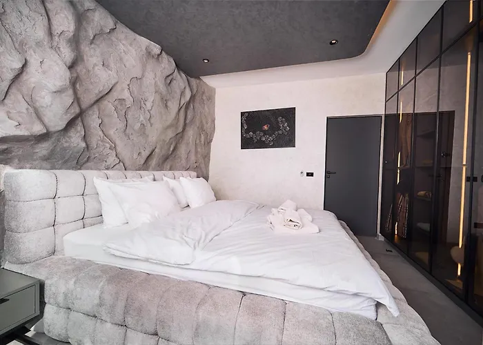 Skyview Luxury Retreat - Valentino Xcity Tower * Timişoara