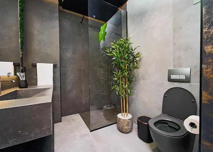 Skyview Luxury Retreat - Valentino Xcity Tower *